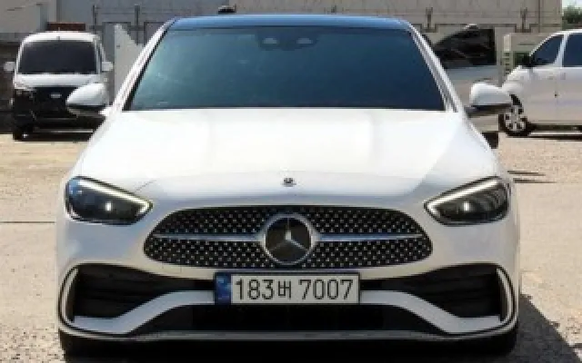 인천믿을수있는중고차매매사이트 C클래스 W206 C300 4MATIC AMG 라인 매물 사진 2 - 2023/03 66,249km