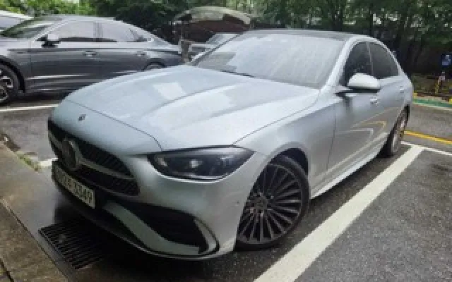 인천믿을수있는중고차매매사이트 C클래스 W206 C300 4MATIC AMG 라인 매물 사진 1 - 2023/08 29,738km